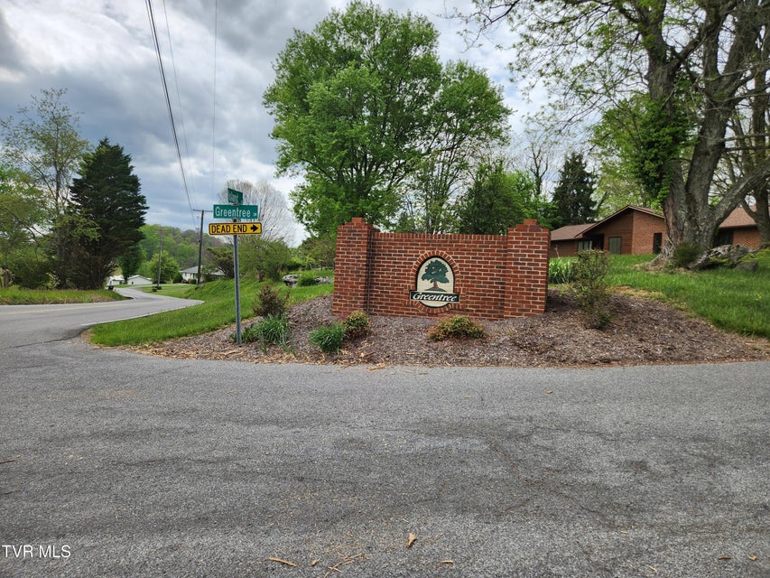 Photo #29: 345 Greentree Drive