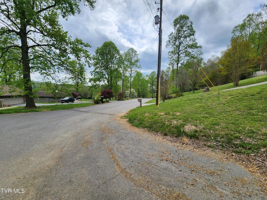 Photo #12: 345 Greentree Drive