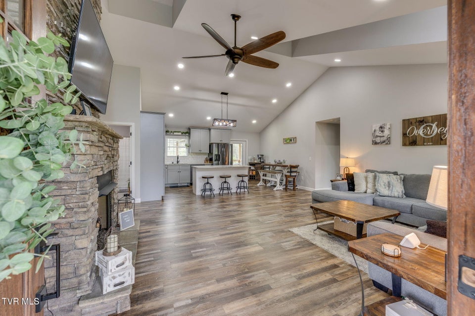 Photo #7: 747 Central Avenue