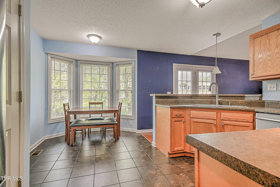 Photo #13: 245 Leonard Street