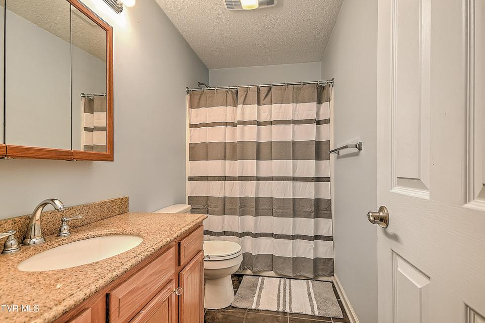 Photo #14: 245 Leonard Street