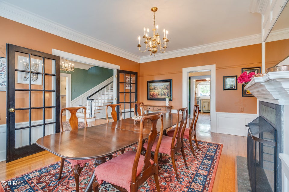 Photo #11: 207 Lynwood Street