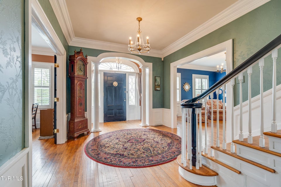 Photo #4: 207 Lynwood Street