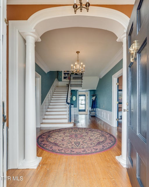 Photo #5: 207 Lynwood Street