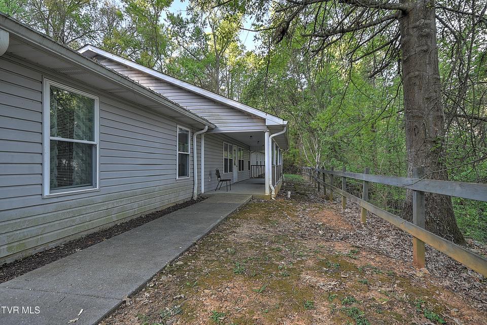 Photo #12: 1800 Mountain View Avenue