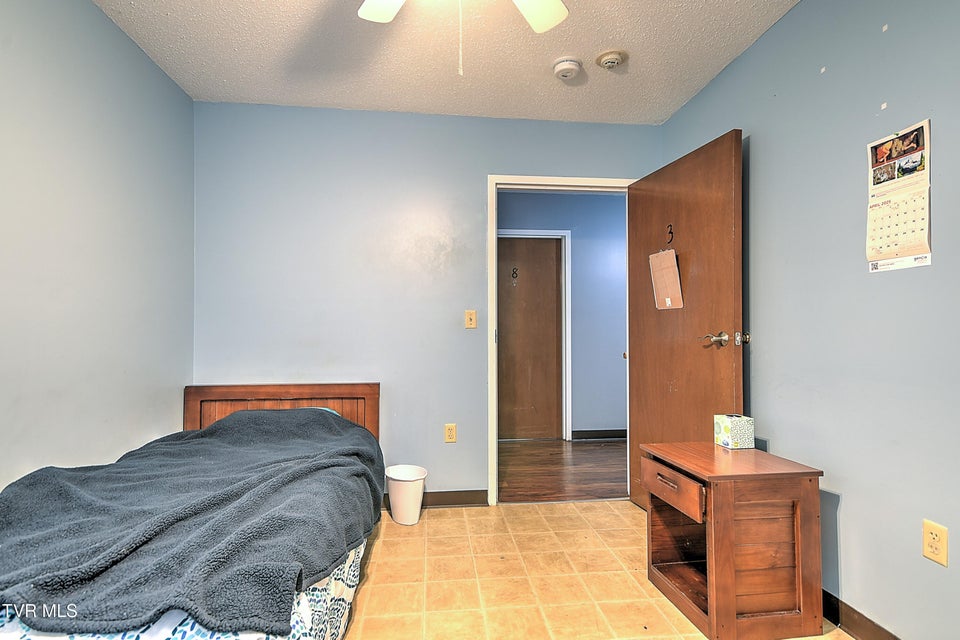 Photo #49: 1800 Mountain View Avenue