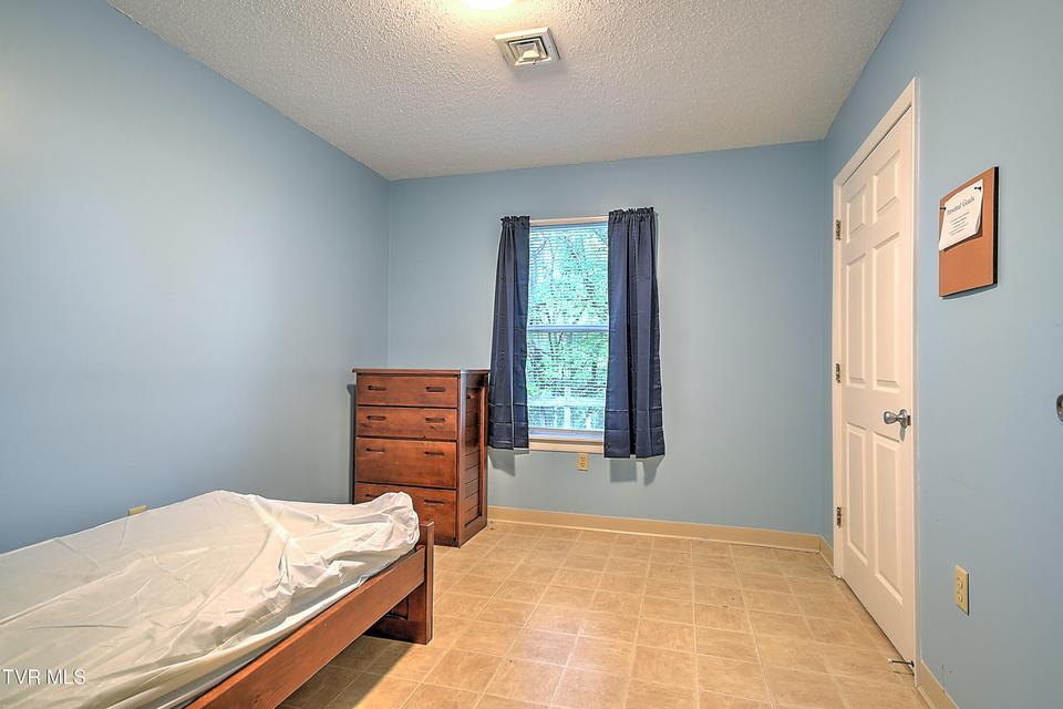 Photo #50: 1800 Mountain View Avenue