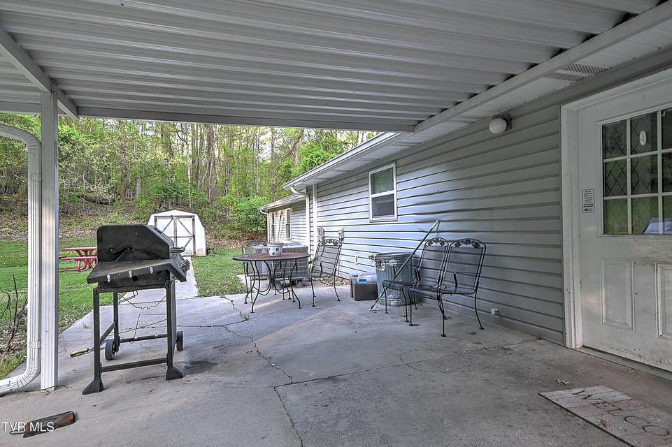 Photo #4: 1800 Mountain View Avenue