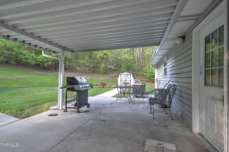 Photo #5: 1800 Mountain View Avenue