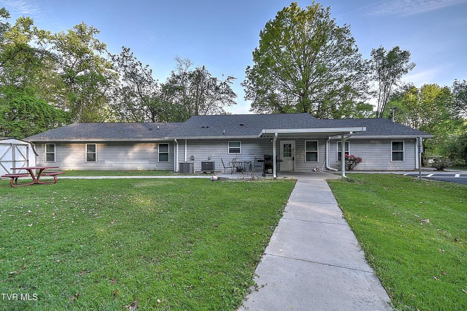 Photo #2: 1800 Mountain View Avenue