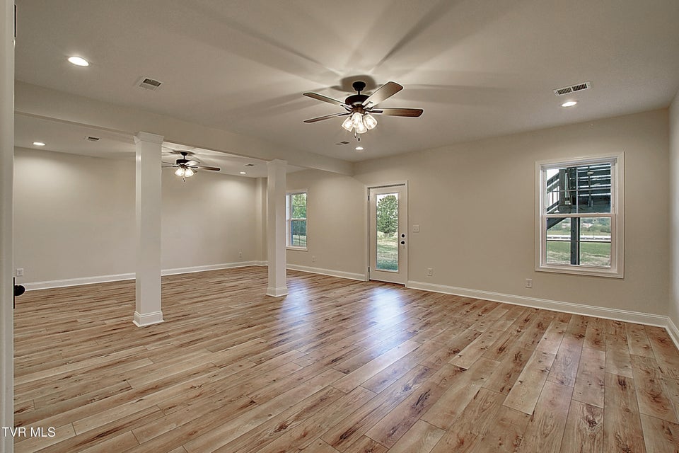 Photo #32: 1184 Hawley Road