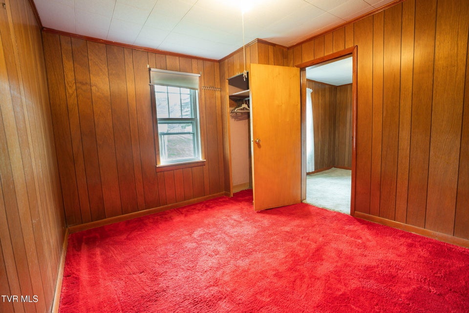 Photo #26: 427 Cove Creek Road