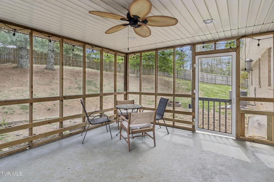 Photo #31: 1100 Skyline Drive