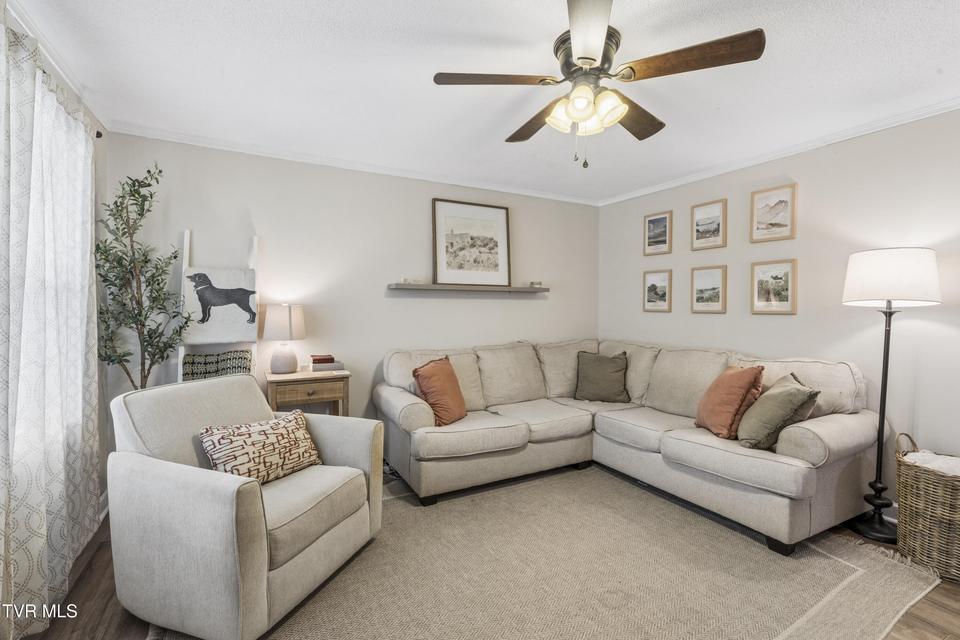 Photo #5: 1100 Skyline Drive