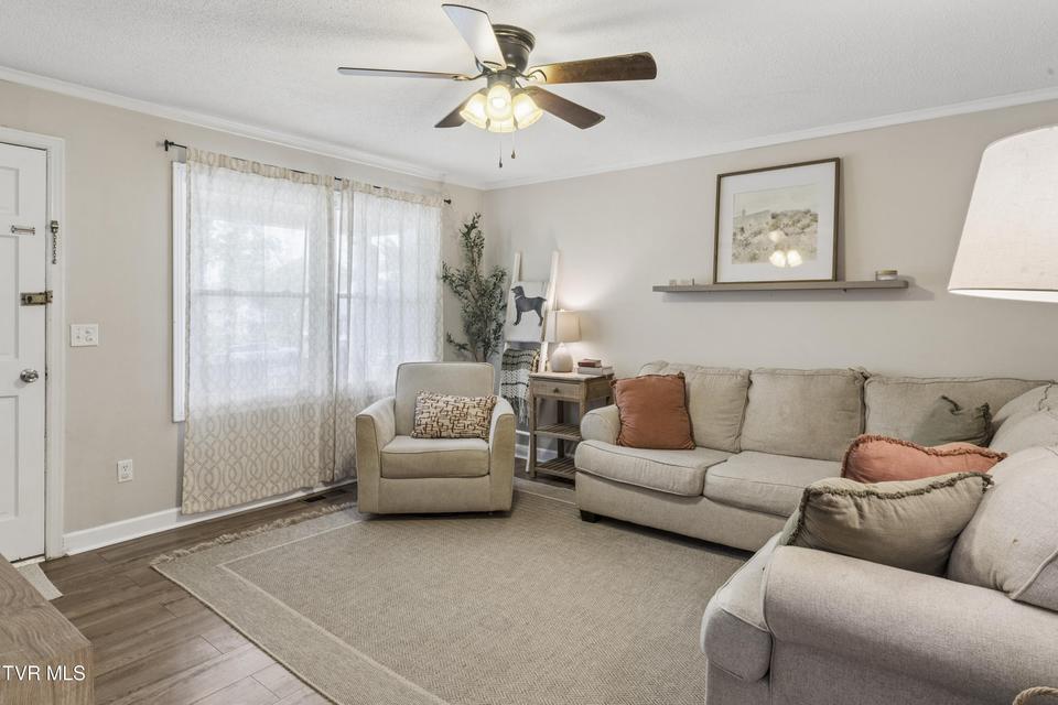 Photo #6: 1100 Skyline Drive