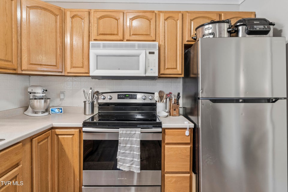 Photo #10: 1100 Skyline Drive