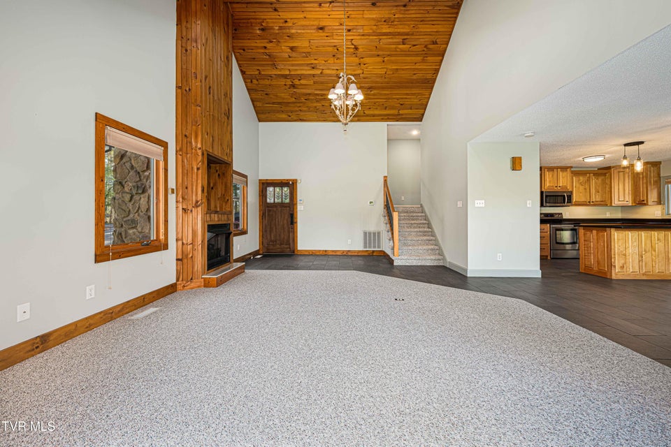 Photo #10: 134 Summer Hill Private Drive