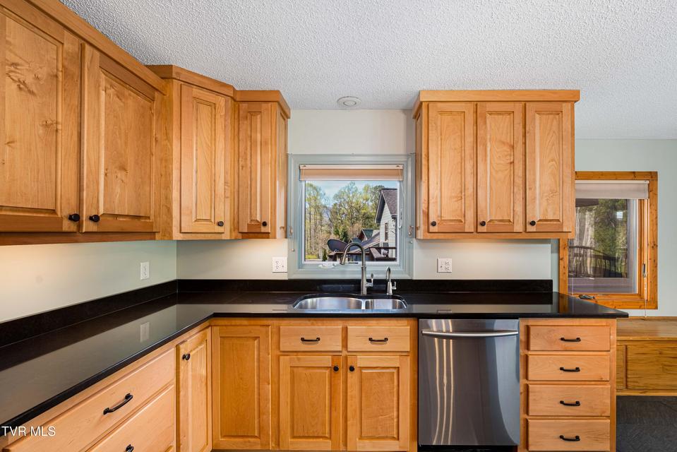 Photo #15: 134 Summer Hill Private Drive