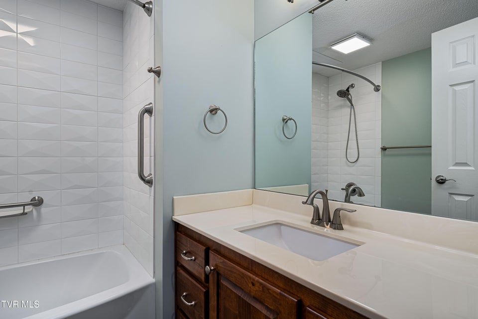 Photo #28: 134 Summer Hill Private Drive