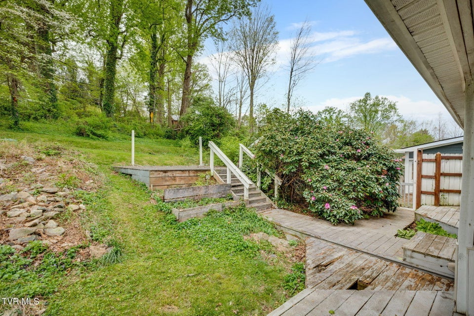 Photo #29: 116 Boyd Street