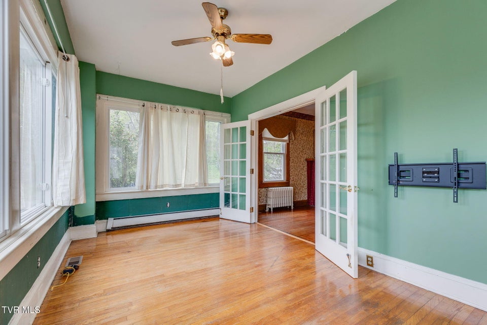 Photo #10: 116 Boyd Street