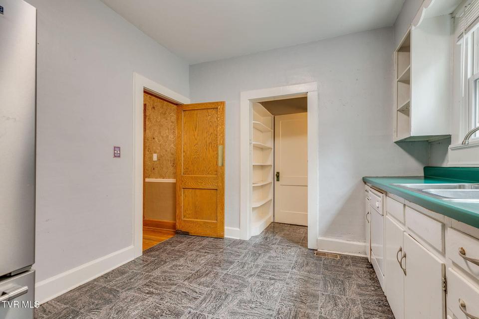 Photo #15: 116 Boyd Street