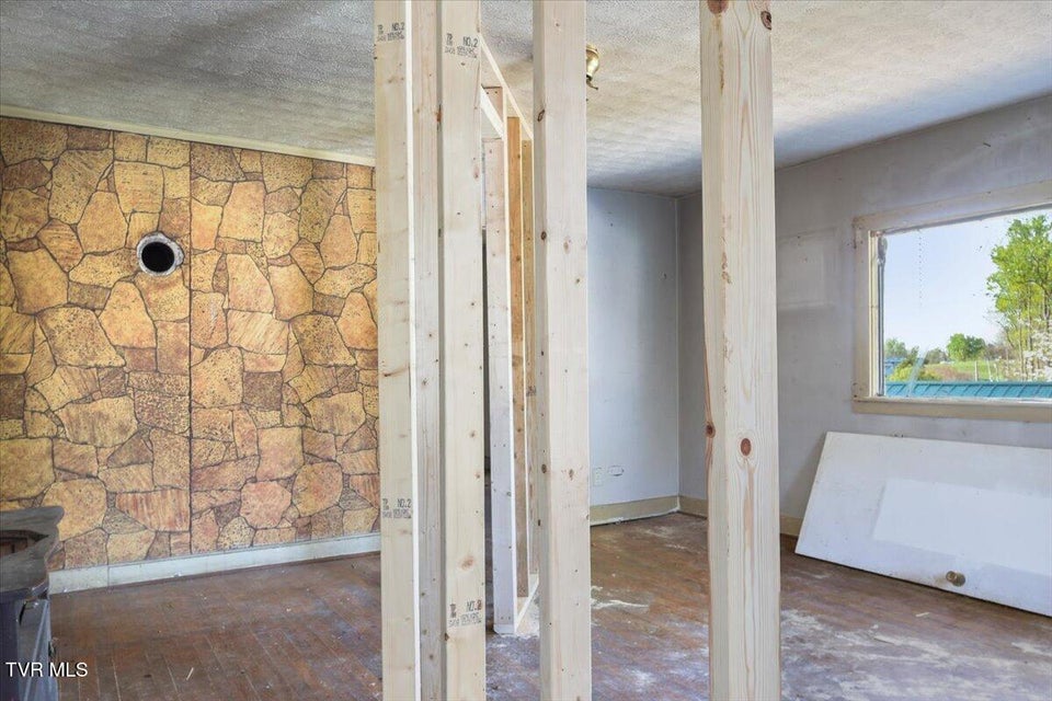 Photo #36: 1201 N & 1201 1/2 Street