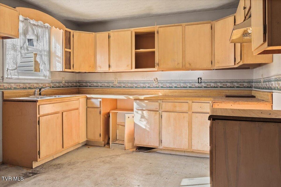 Photo #45: 1201 N & 1201 1/2 Street