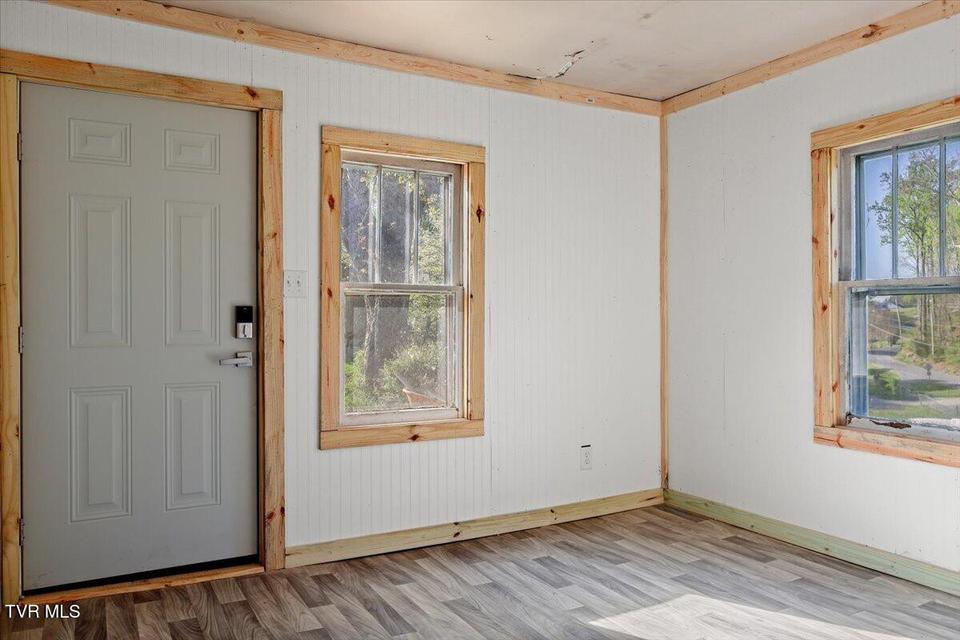 Photo #10: 1201 N & 1201 1/2 Street