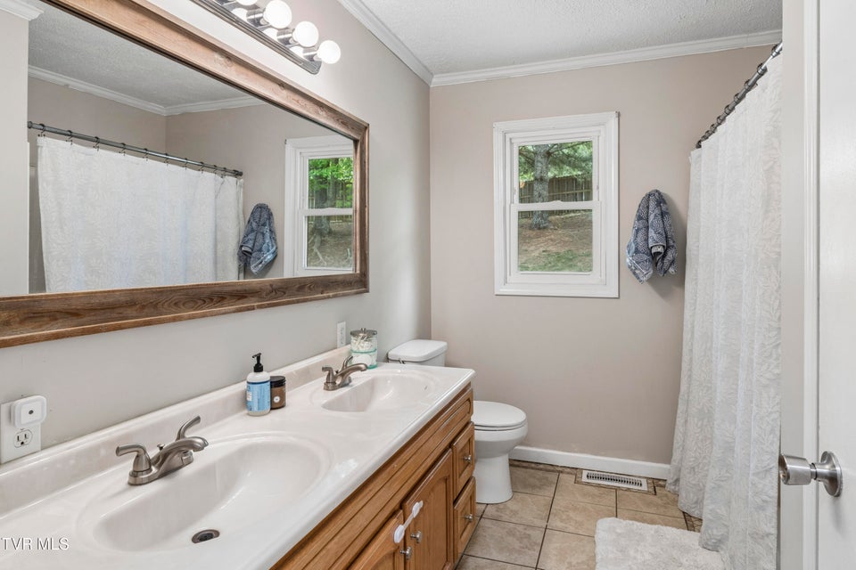 Photo #21: 1100 Skyline Drive