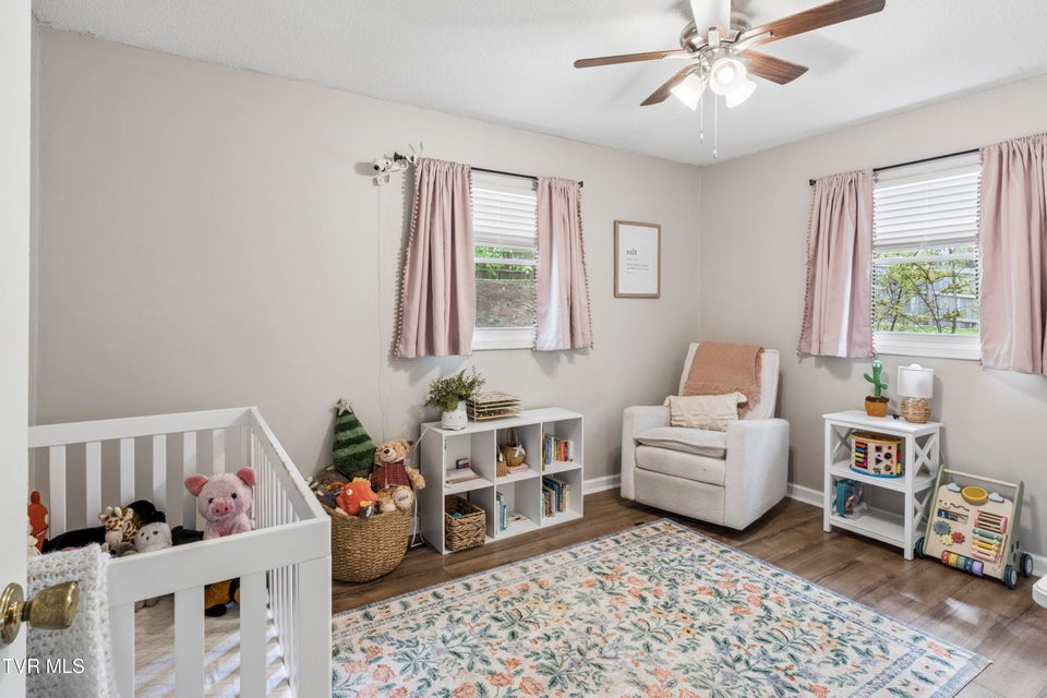 Photo #27: 1100 Skyline Drive