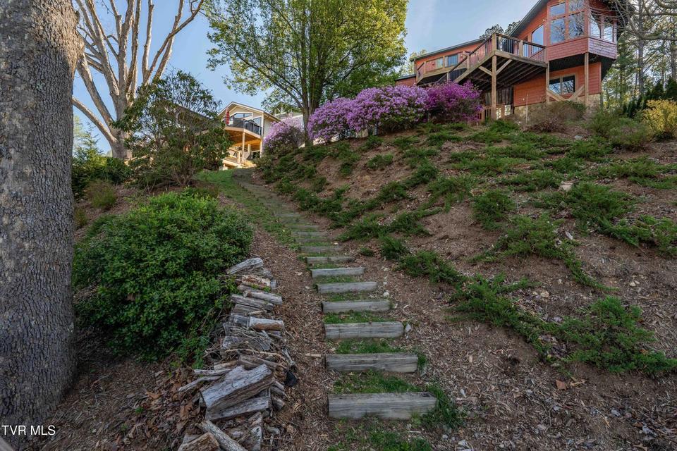 Photo #100: 134 Summer Hill Private Drive