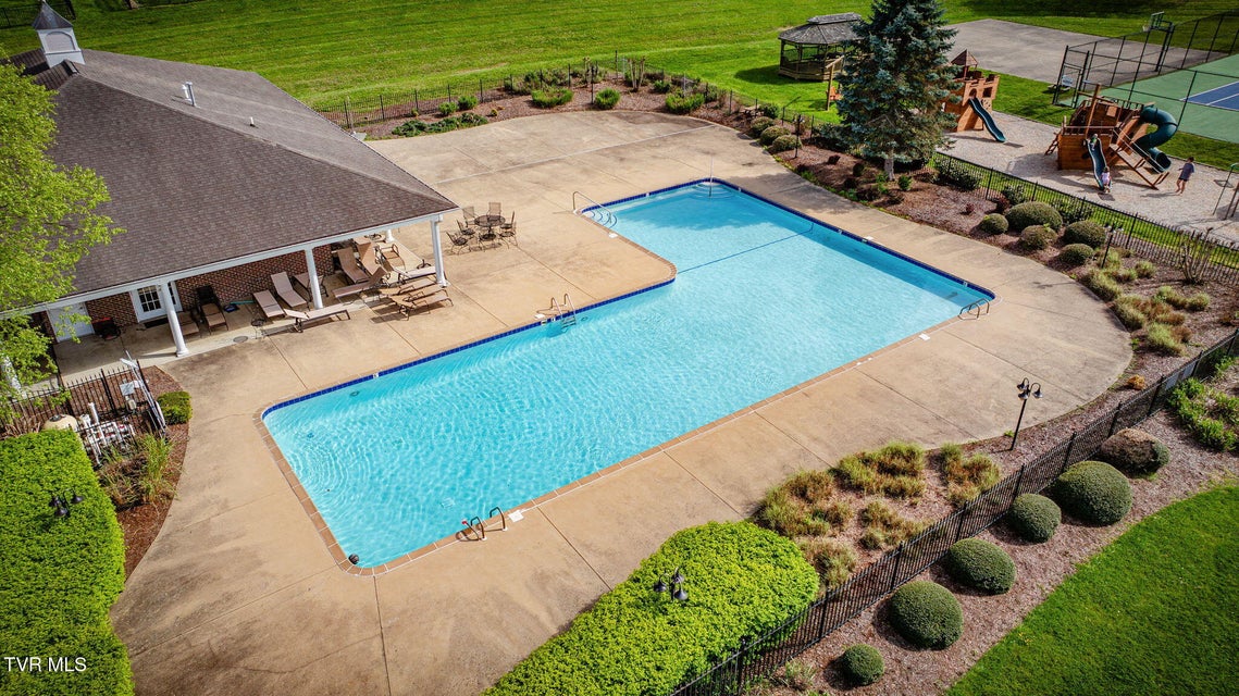 Photo #78: 1 Honeysuckle Court