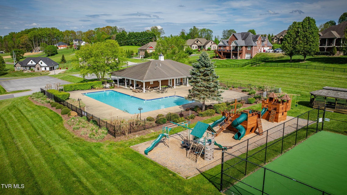 Photo #77: 1 Honeysuckle Court