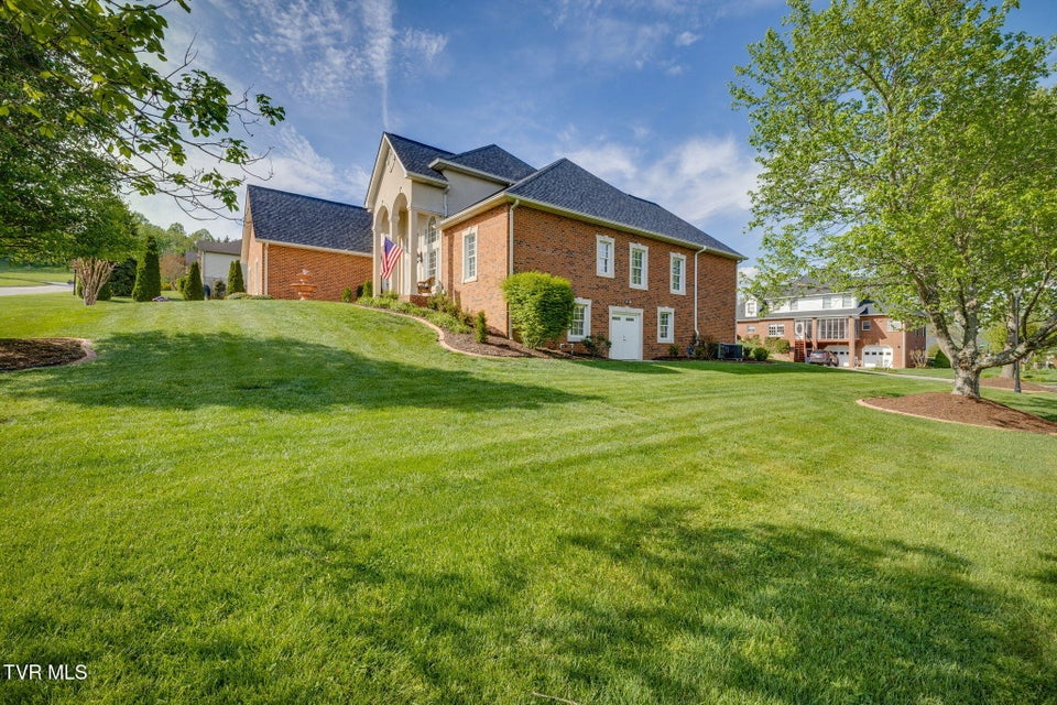 Photo #5: 1 Honeysuckle Court