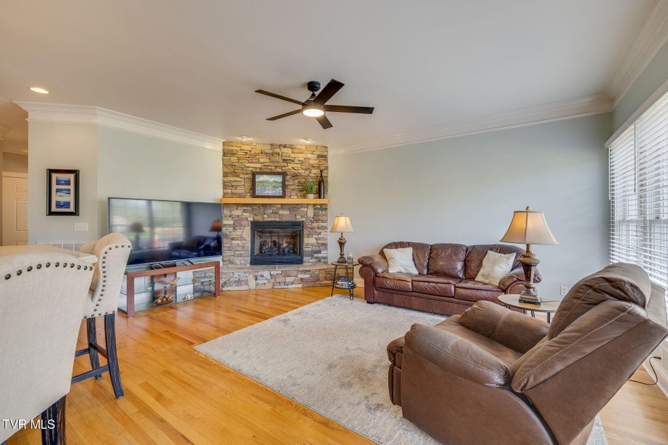 Photo #18: 1 Honeysuckle Court