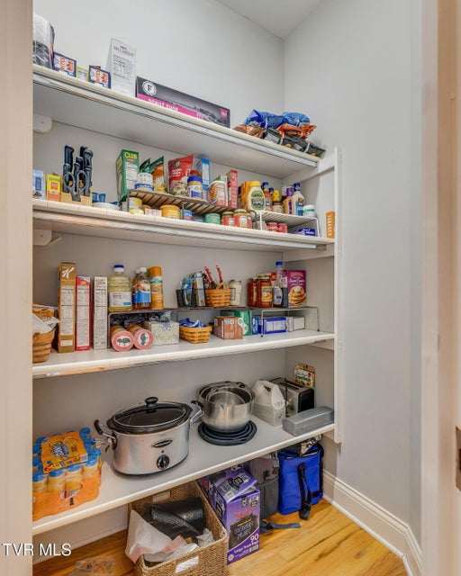 Photo #27: 1 Honeysuckle Court