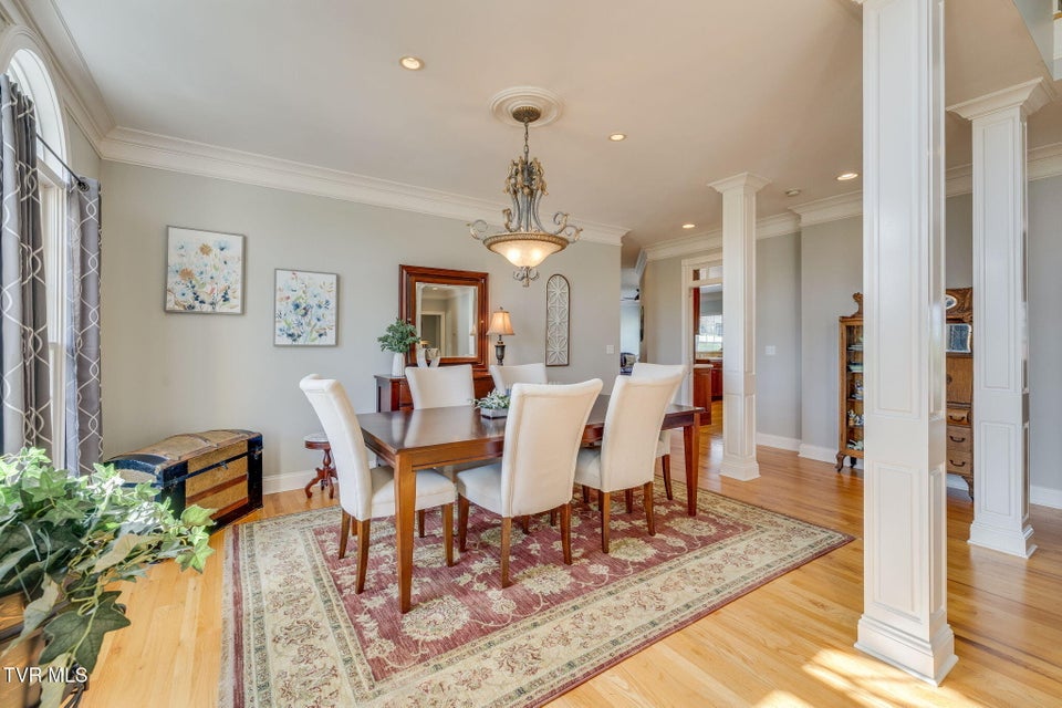 Photo #16: 1 Honeysuckle Court