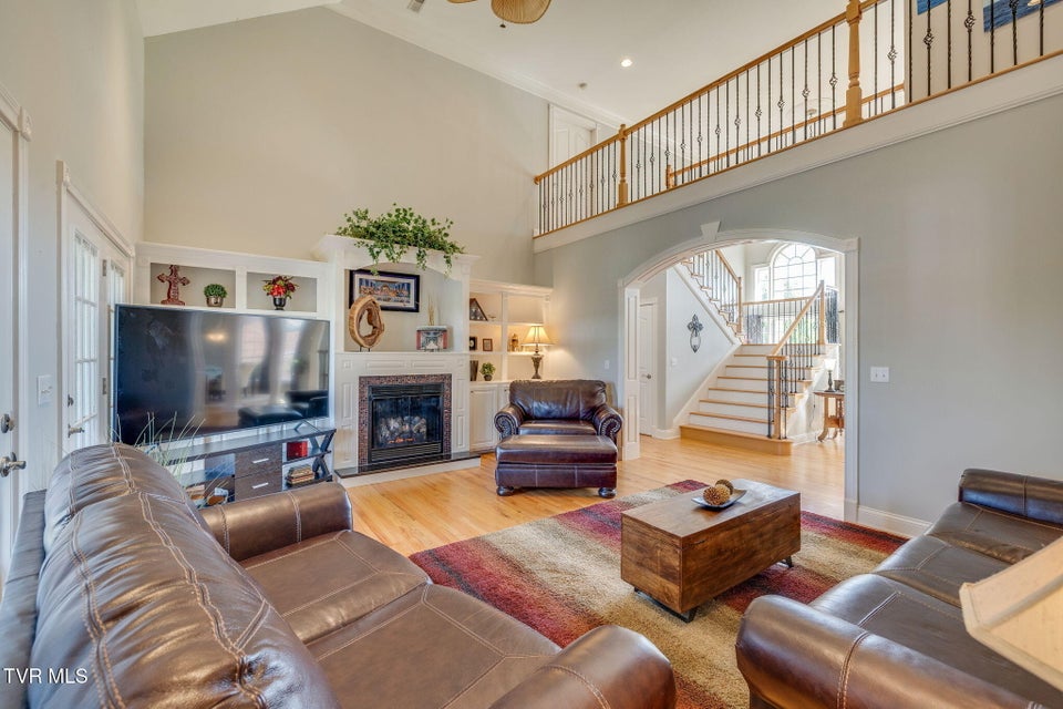 Photo #30: 1 Honeysuckle Court