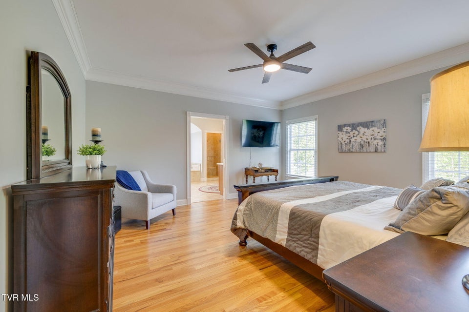 Photo #34: 1 Honeysuckle Court