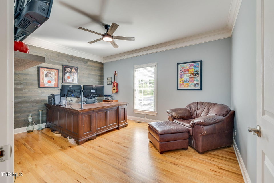 Photo #40: 1 Honeysuckle Court