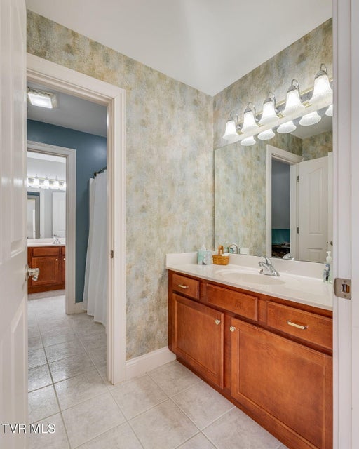 Photo #49: 1 Honeysuckle Court