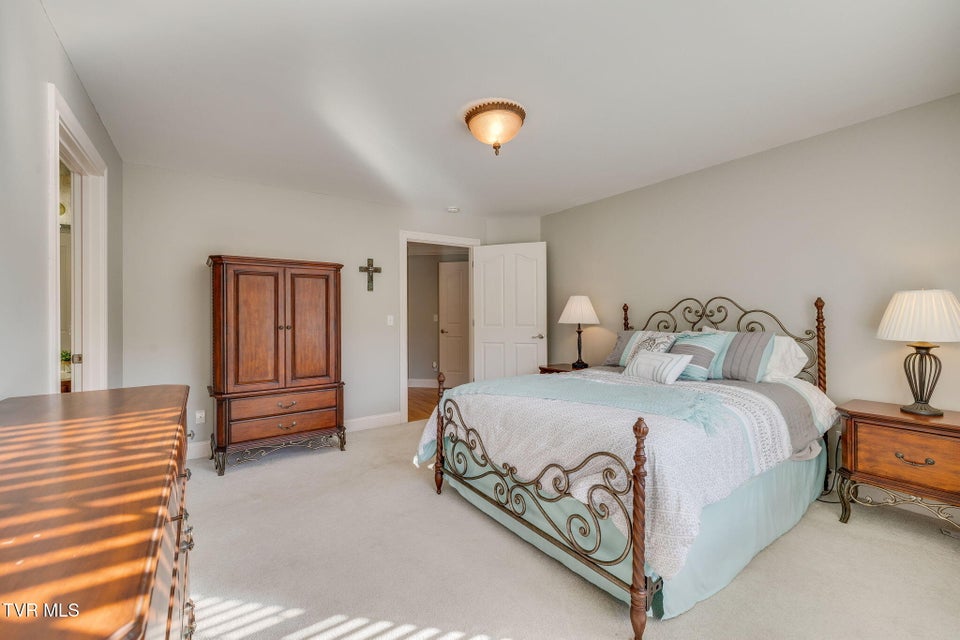 Photo #52: 1 Honeysuckle Court