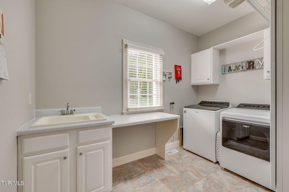 Photo #60: 1 Honeysuckle Court