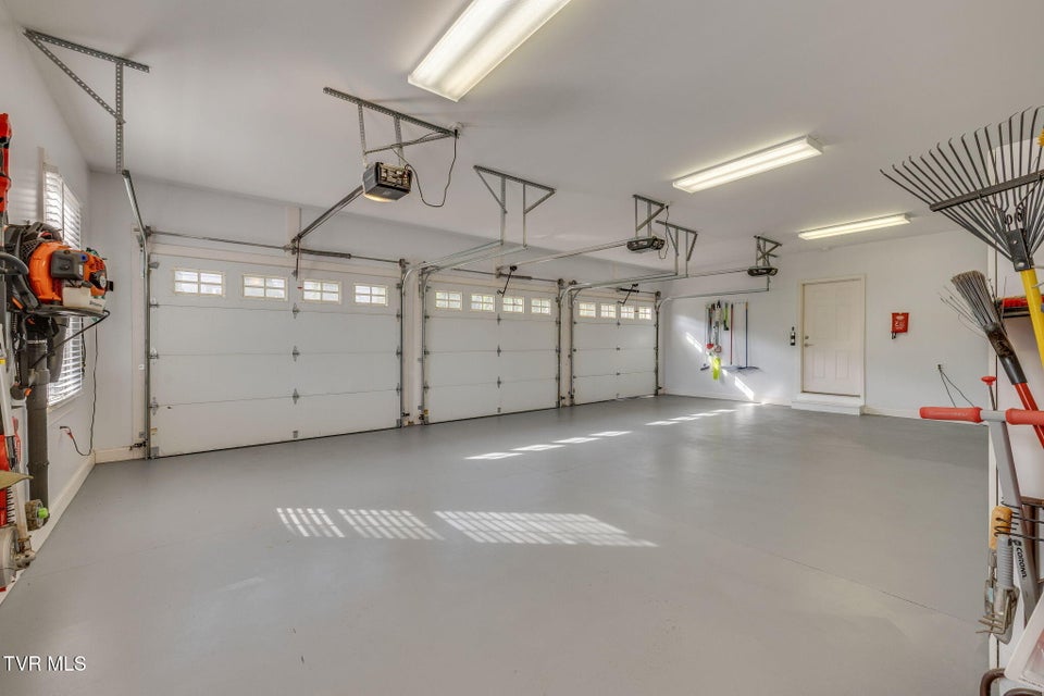 Photo #70: 1 Honeysuckle Court