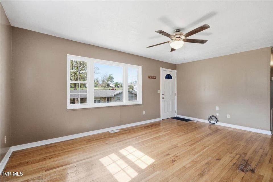 Photo #5: 1106 Lockhart Road