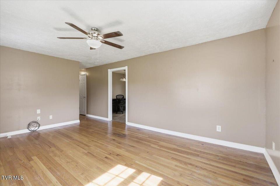 Photo #6: 1106 Lockhart Road