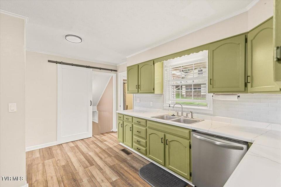 Photo #9: 116 Byrd Street