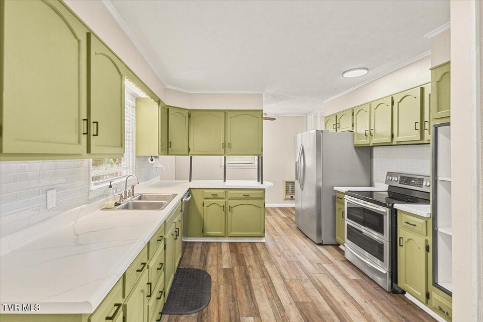 Photo #10: 116 Byrd Street