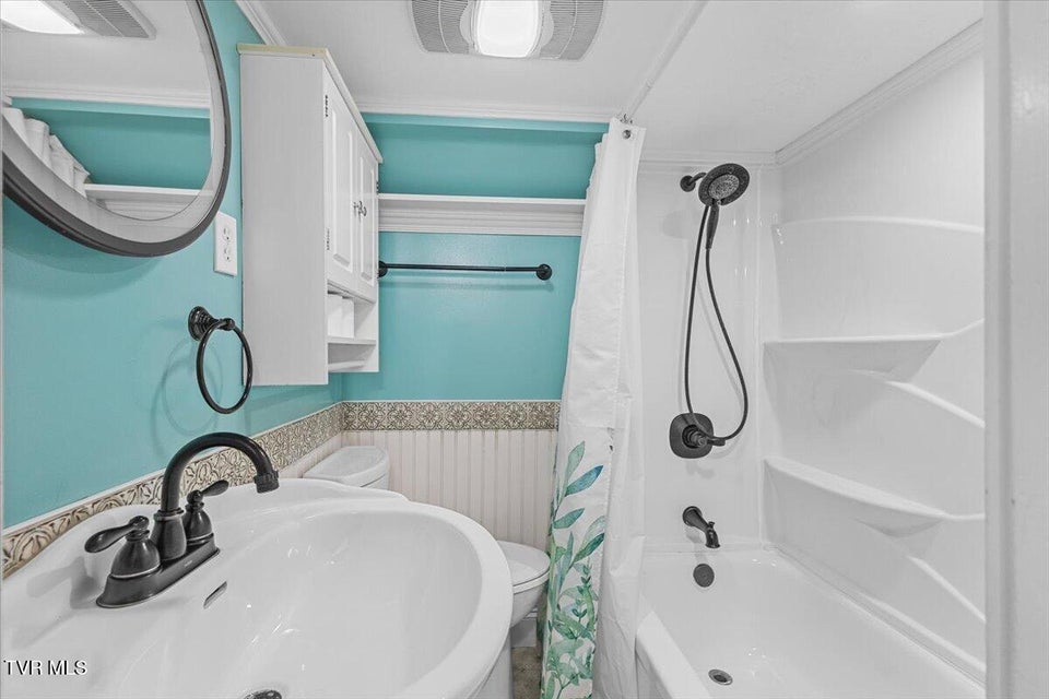 Photo #31: 116 Byrd Street